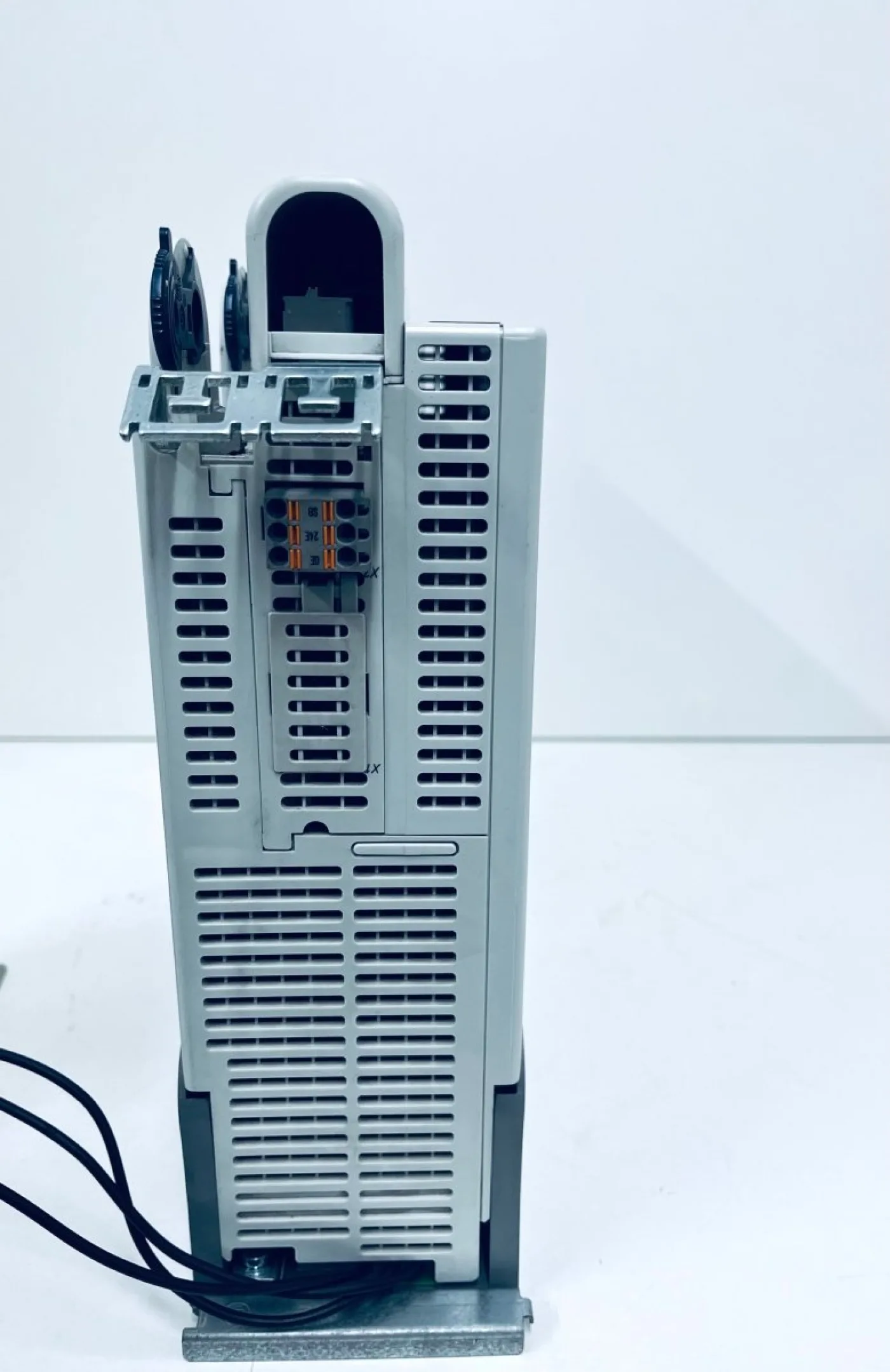 Lenze Single Drive Highline Umrichter E94ASHE0074 mit Transformer - 6