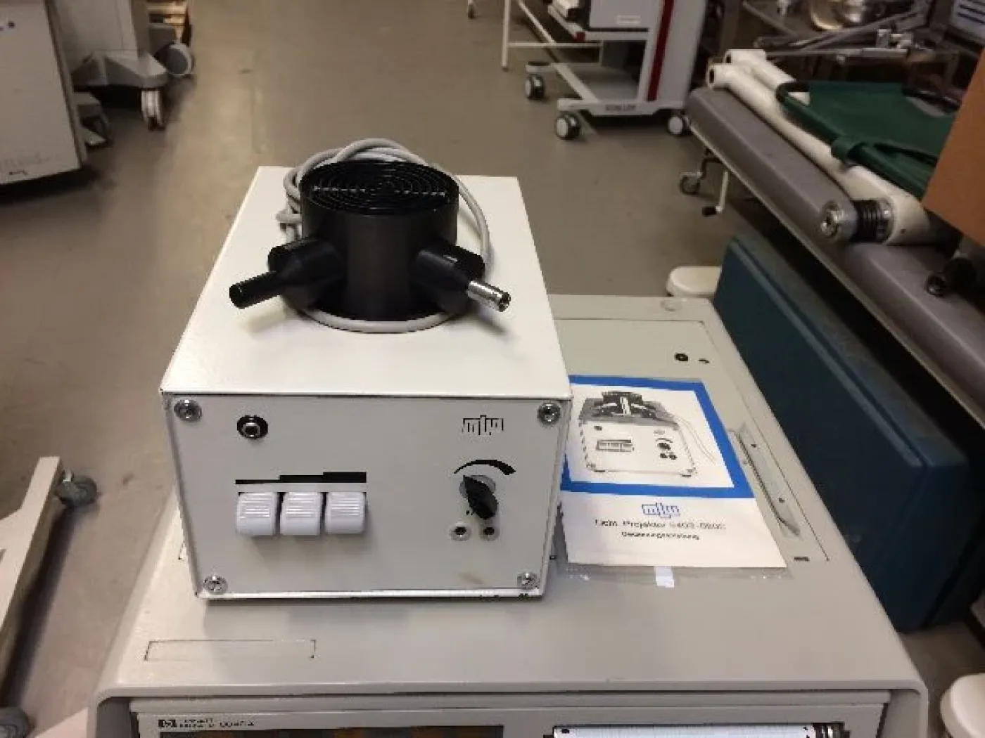 MLW Lichtprojektor 9403-0200 Endoskopie Kaltlichtquelle (Halogen) - 1