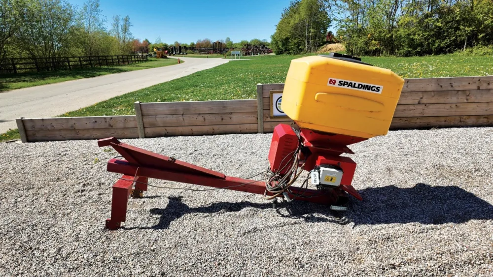 2013 Technik-Plus 8 Outlet Air Seeder