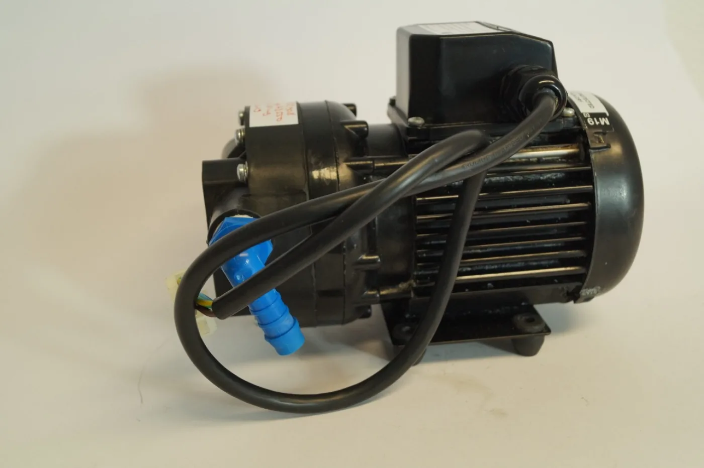 Agfa Elantrix 150 HX Druckplattenentwicklungsmaschine Pumpe Flojet AD 550 mit Stecker Nr. 10022908 - 2