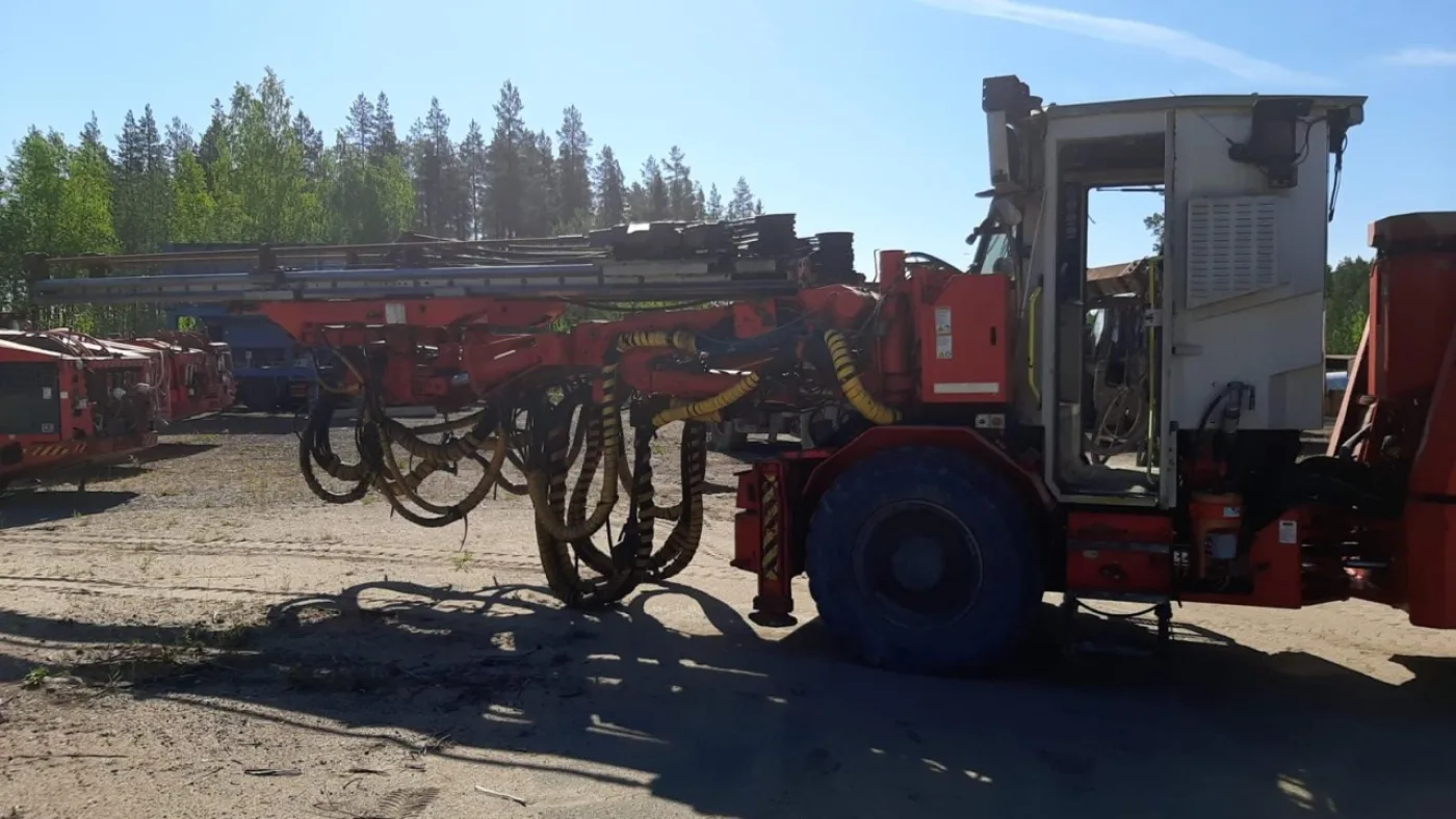 Sandvik MT720 Underground Excavator - 5