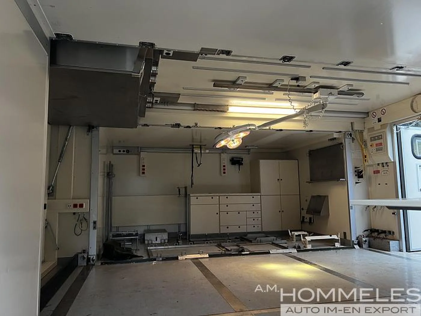 Mobile Operating Room (OR) - 8
