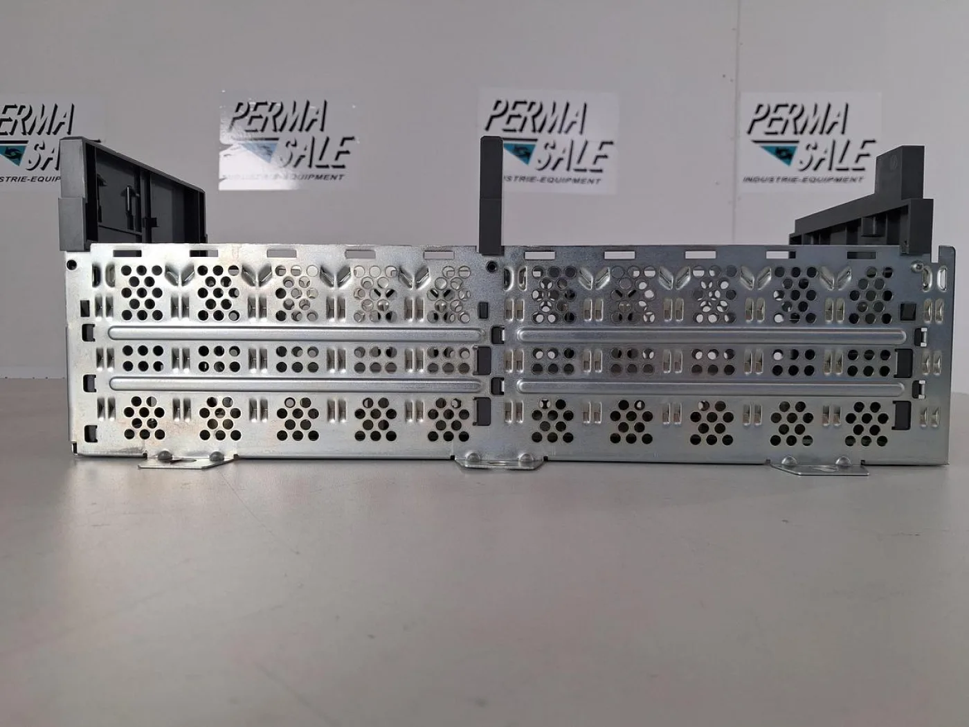 Allen-Bradley 1746-A10 SLC 500 10-Slot Rack Chassis - 8