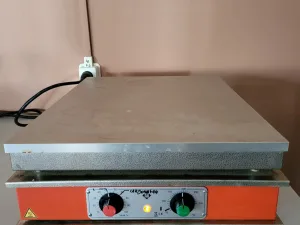 2566 - Used Harry Gestigkeit HT32 Hot Plate