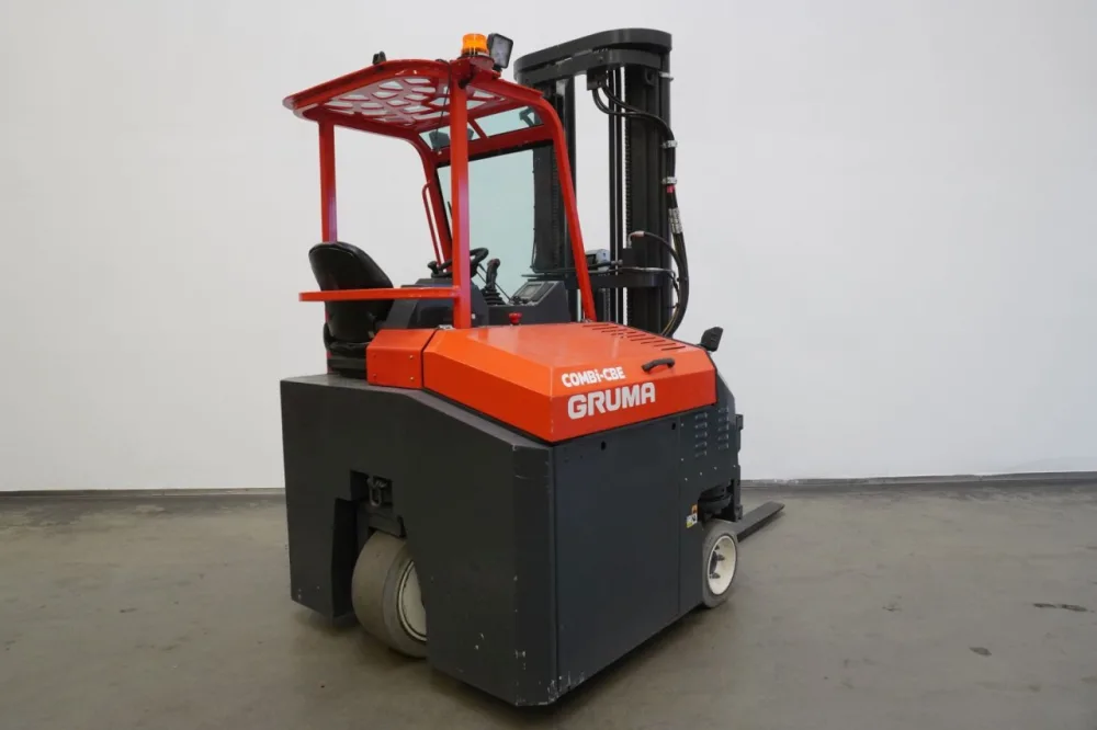 4-Wegestapler Combilift CBE3000 (2021)