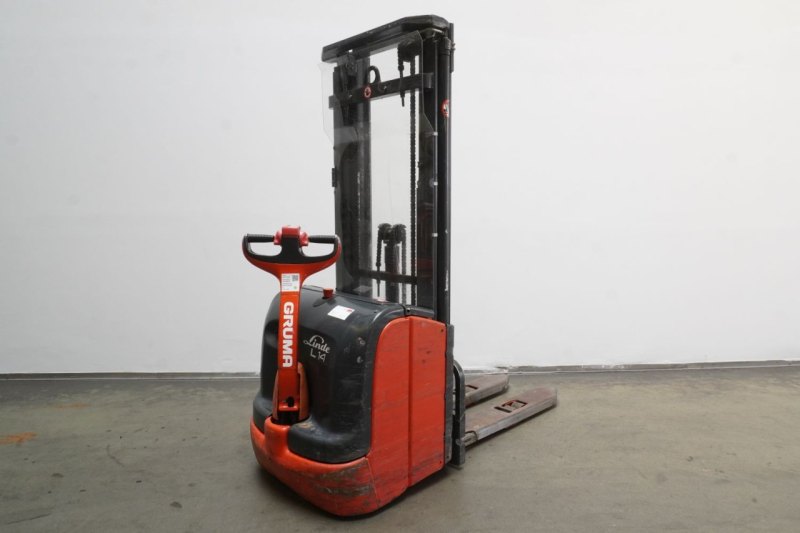 Hochhubwagen Linde L 14 i 372 (2007)