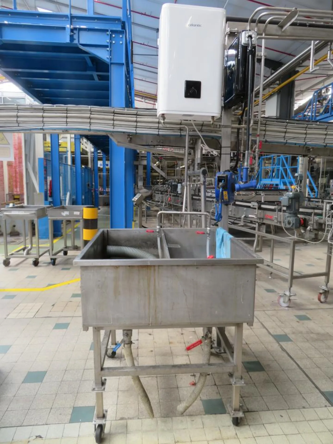 Nederman Washing Jet System with Nederman Hose Reel and Atlantic Vertigo 50 Water Heater- Filling Lines - 4