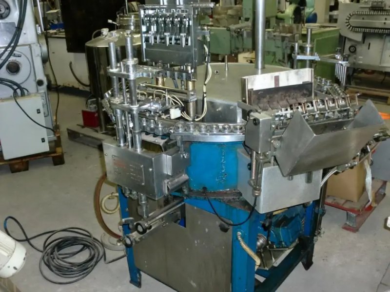 USED MARZOCCHI L4 AMPOULE FILLING AND CLOSING MACHINE