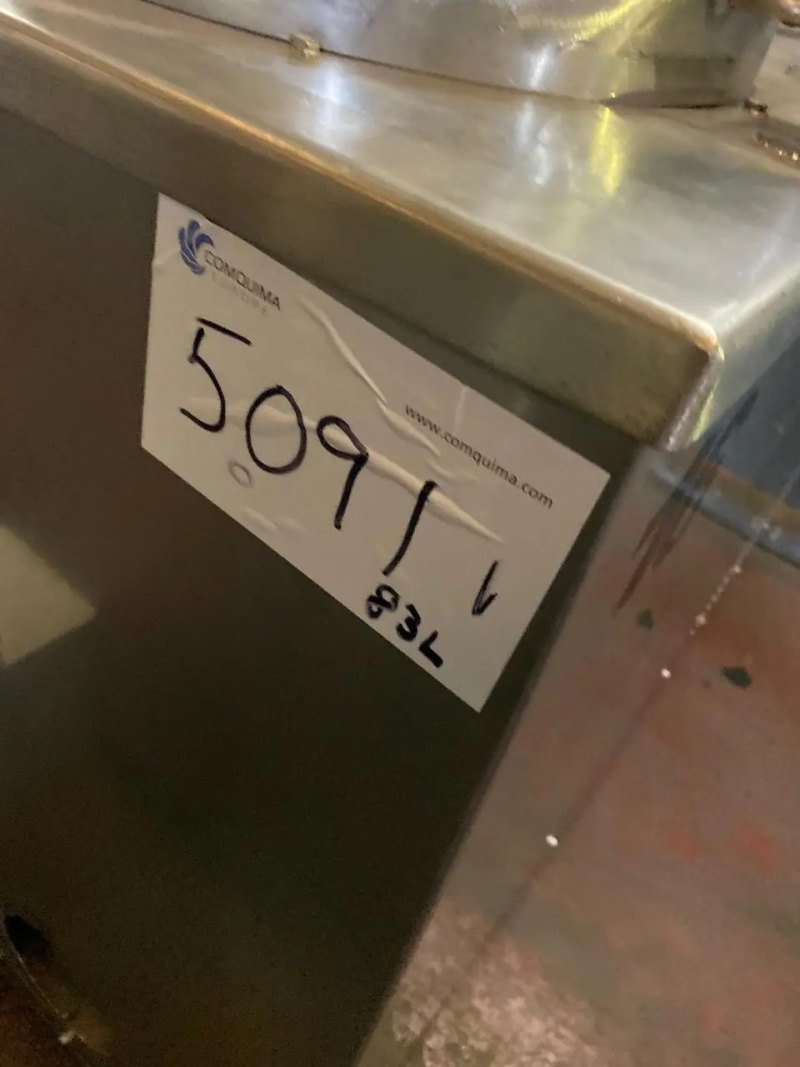 USED STAINLESS STEEL TANK 80 LITERS WITH CHILLER AND AGITATION