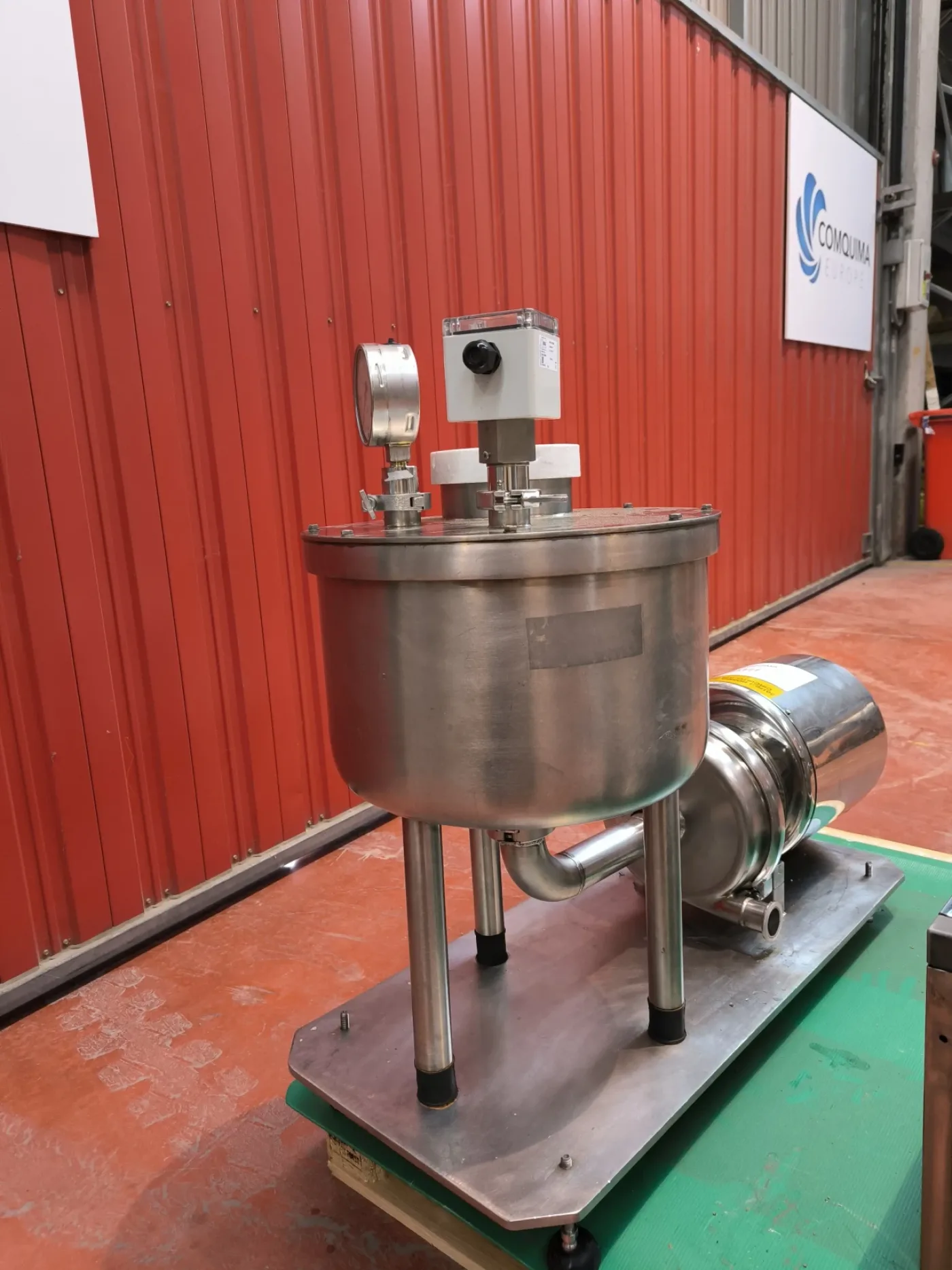 INOXPA S-28C CENTRIFUGAL PUMP WITH 30-LITRE TANK - 2