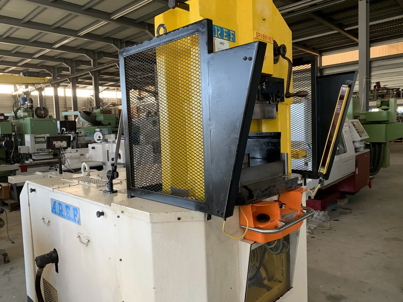 PRESSE A GENOUILLERE “GRABENER” TYPE GK 360 - 6