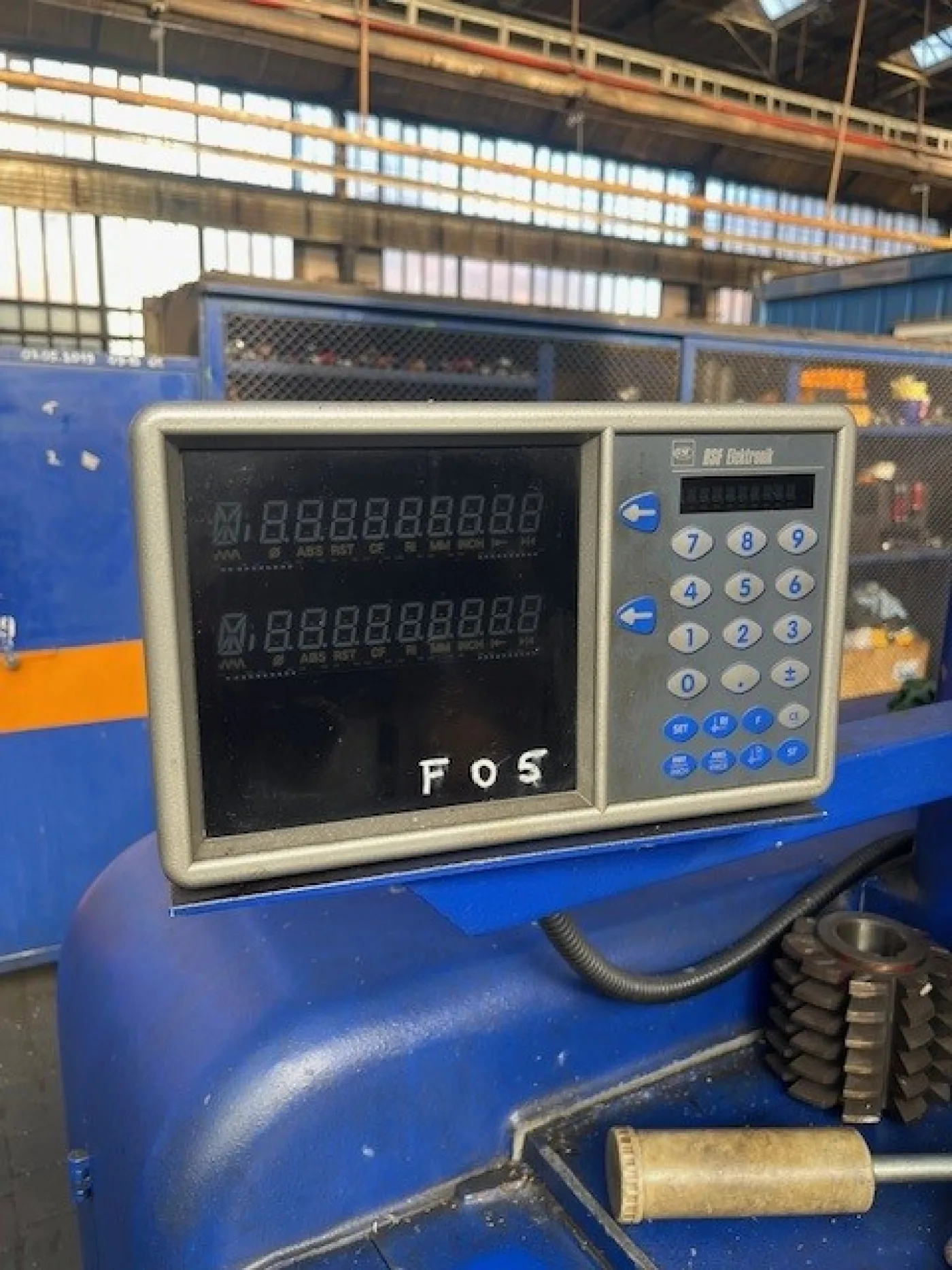 Gear Hobbing Machine – TOS FO16 - 4