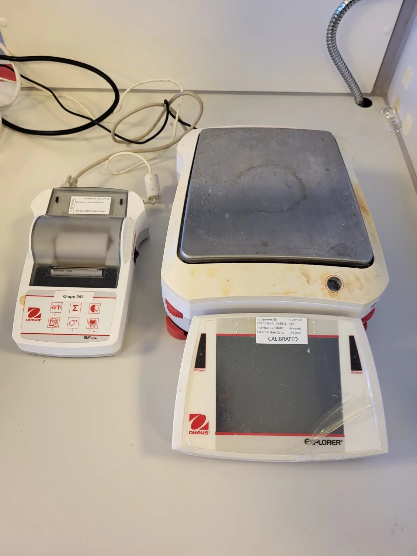 2440 - Used Ohaus EX6202/E precision balance - 1