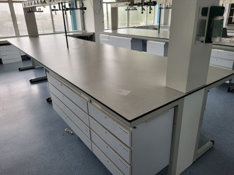1929 – Used S+B Island table (530 cm)