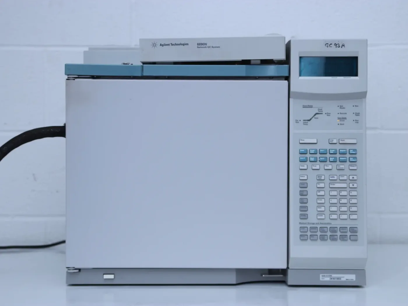 Agilent 6890N Net Gas Chromatograph - 1