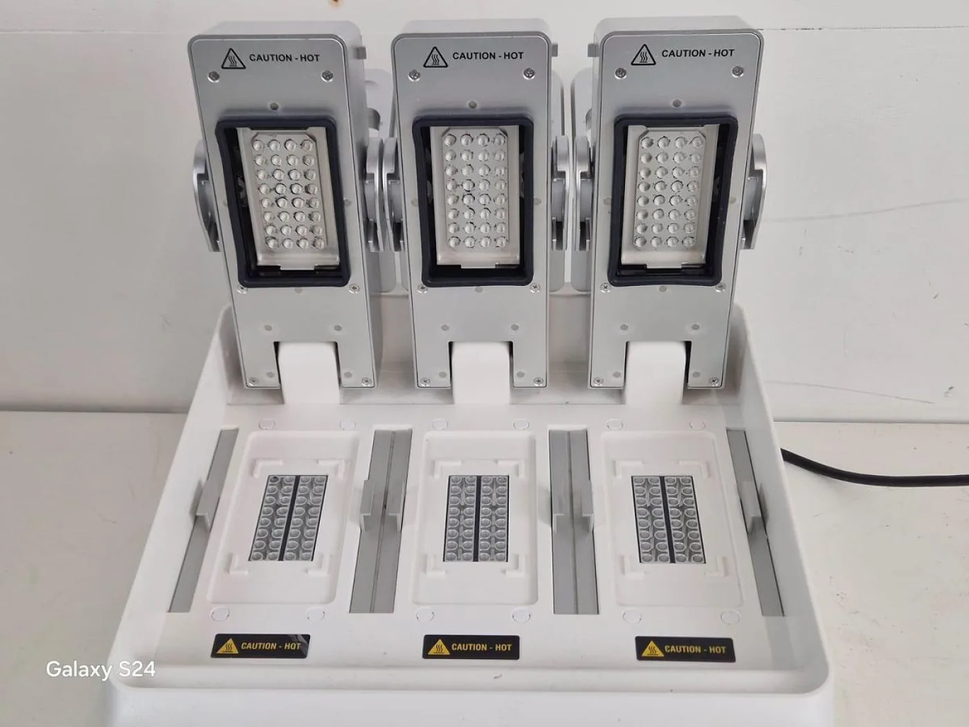 Applied Biosystems ProFlex PCR Sytem - 8