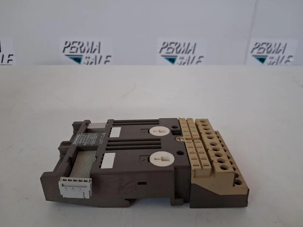 Siemens SIMATIC S5 Bus Module 6ES5 700-8MA11