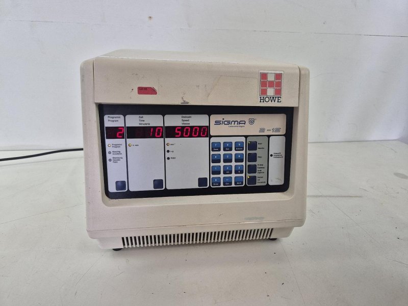 Sigma 2-15 Centrifuge + Accessories