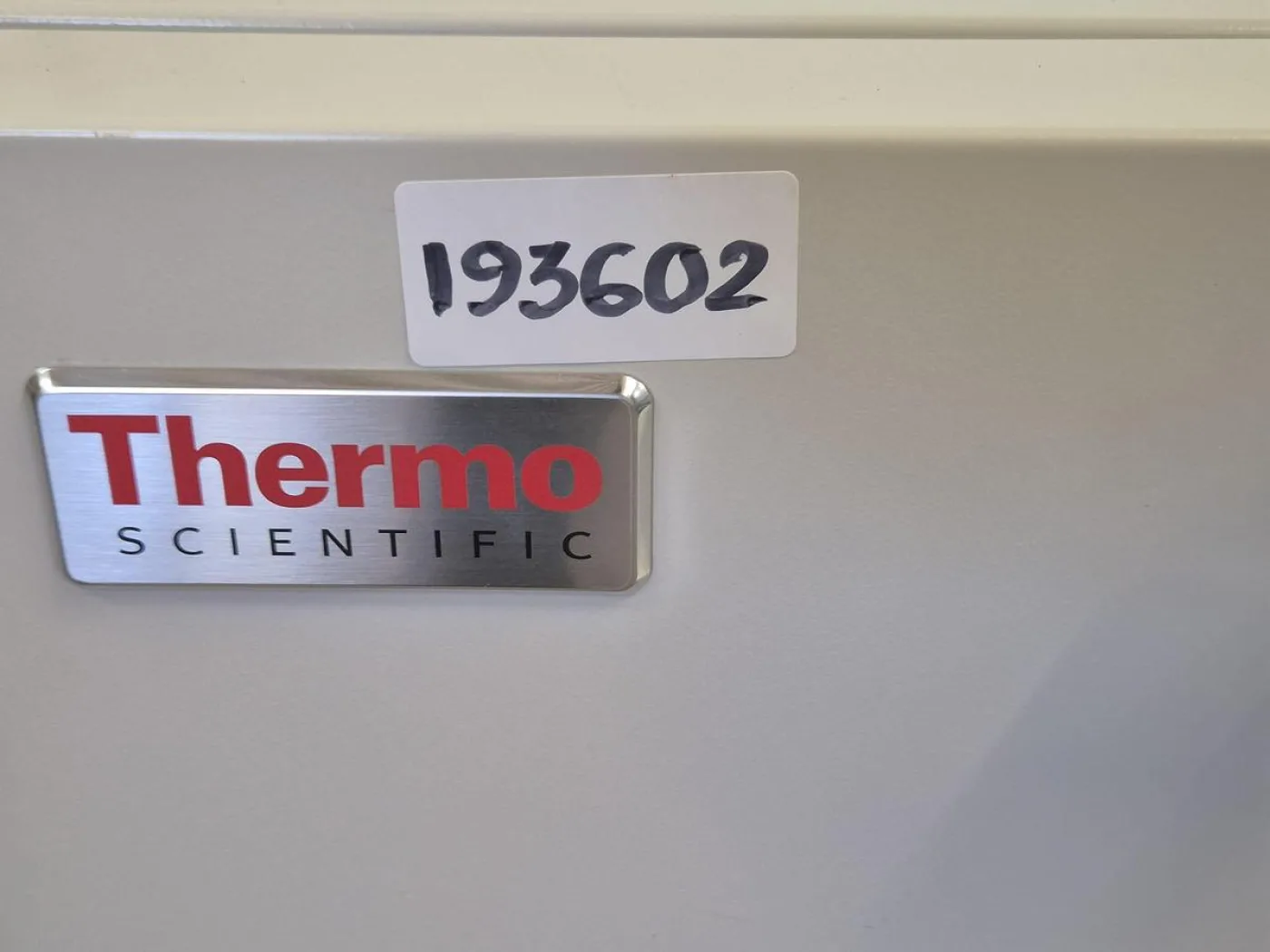 Thermo Fisher Scientific MaxQ SHKE8000 Shaker - 5