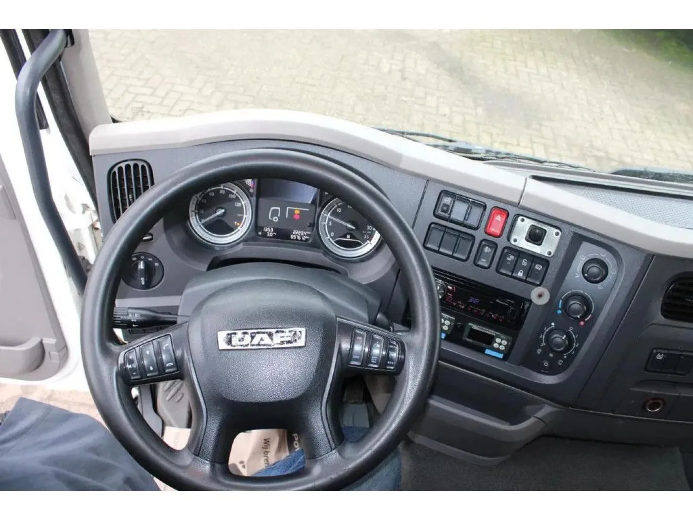 DAF Lf 210 + Euro 6 + Lift - 8
