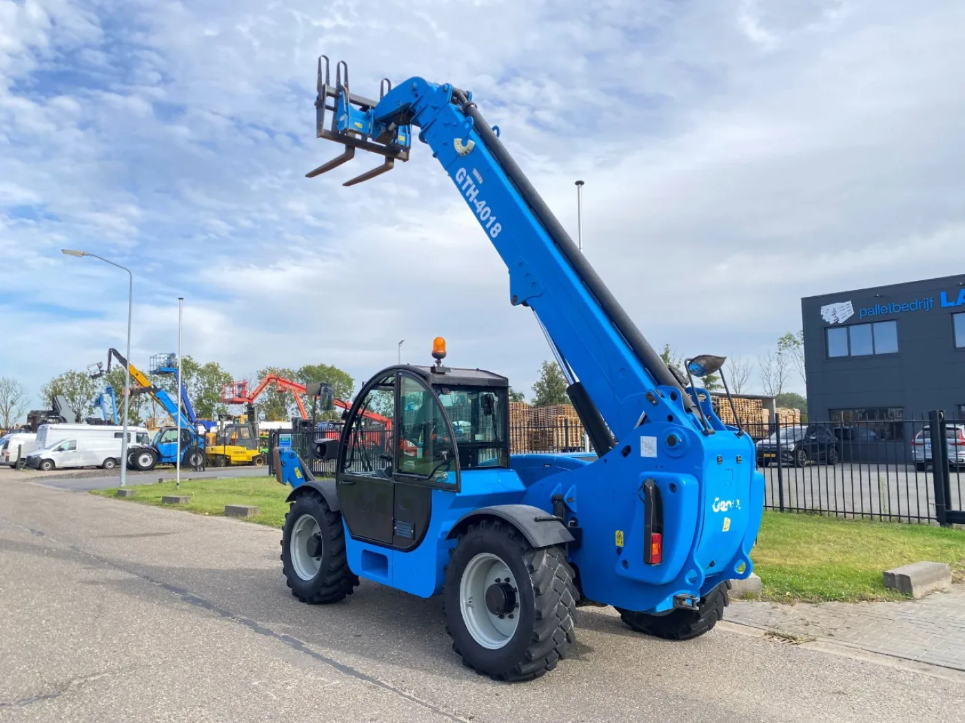Genie GTH- 4018 - 5