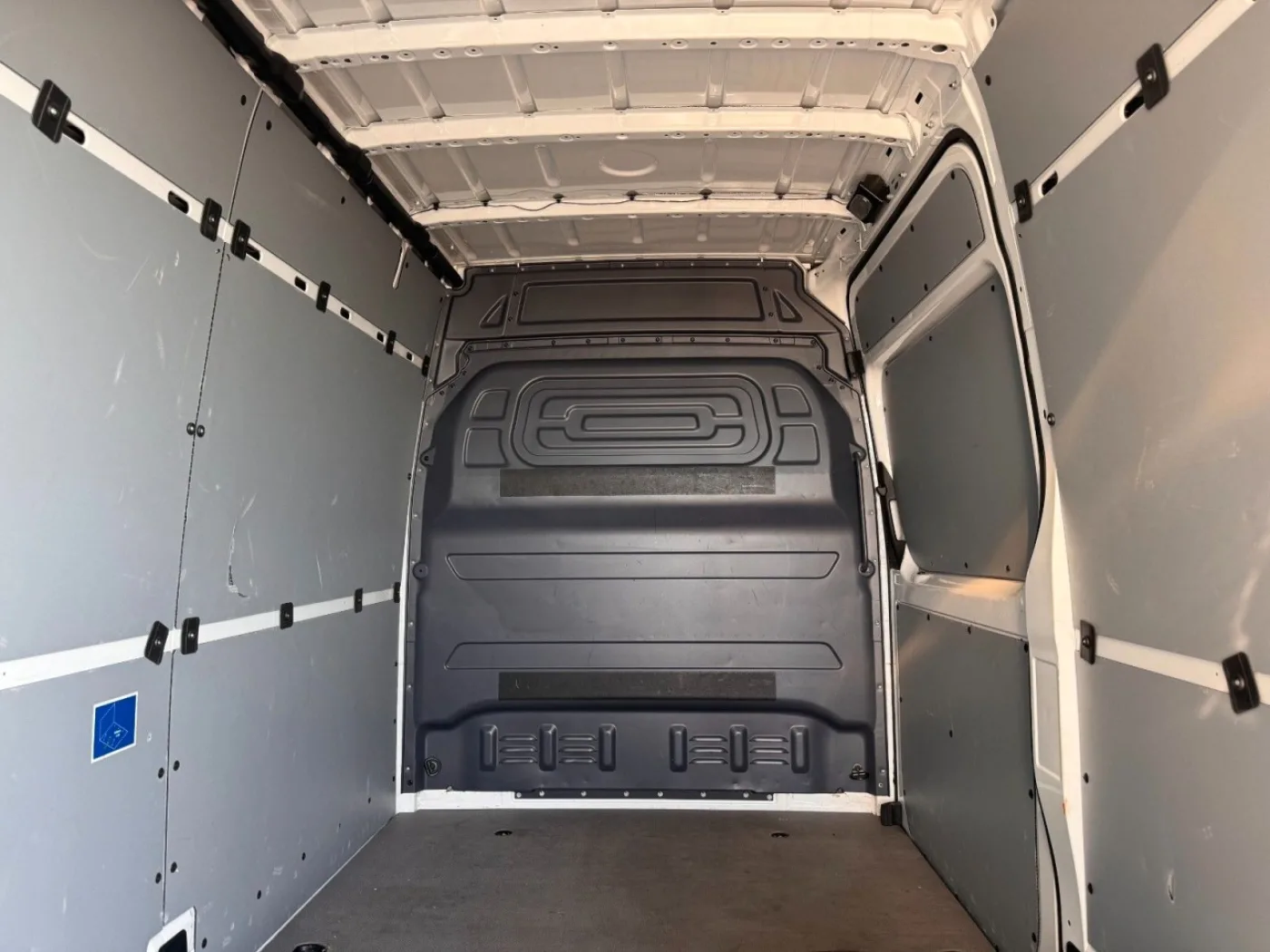 Mercedes Benz eSprinter 312 Air Conditioning Camera - 6