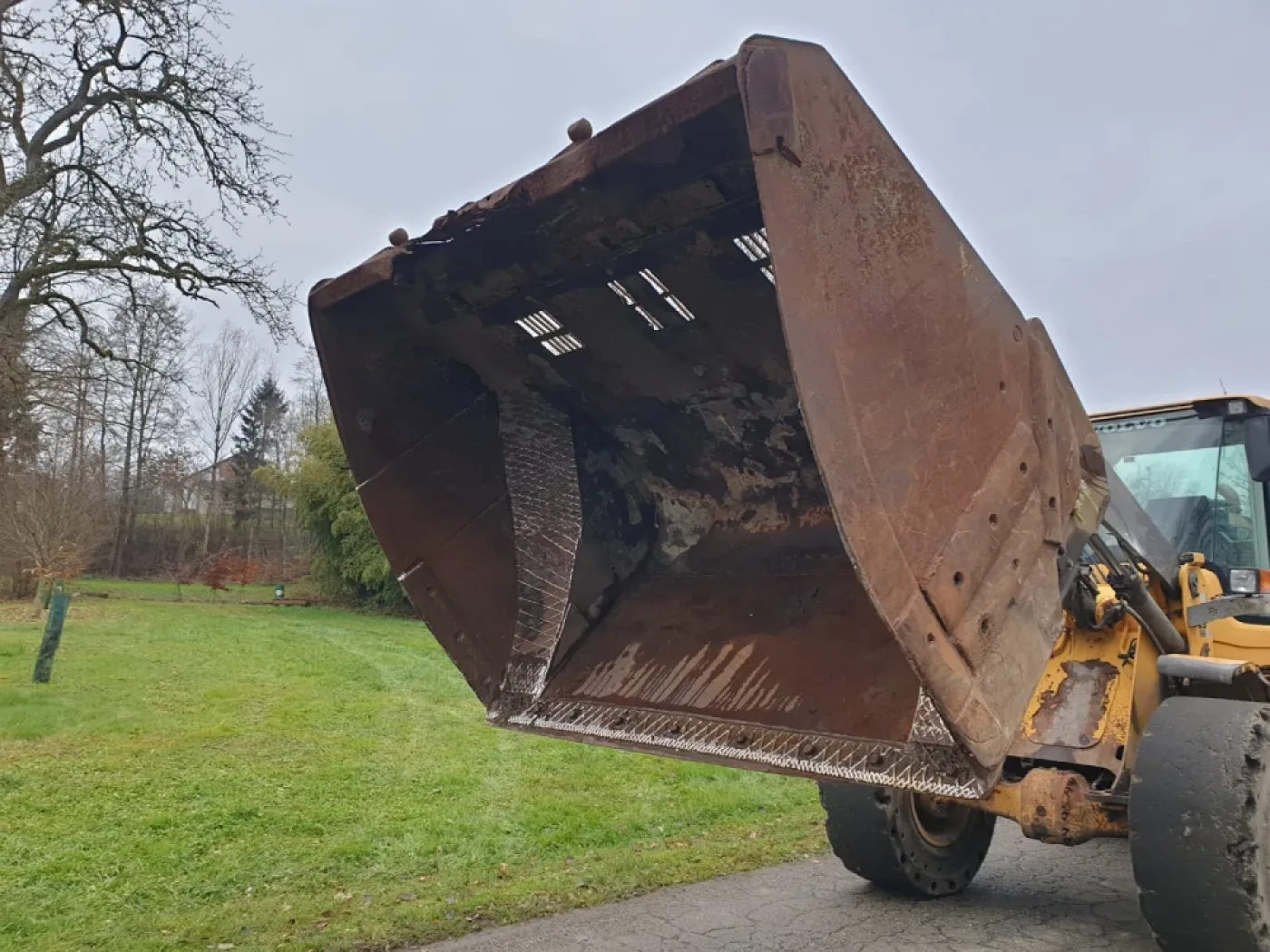 Hochkippschaufel für Volvo - 5