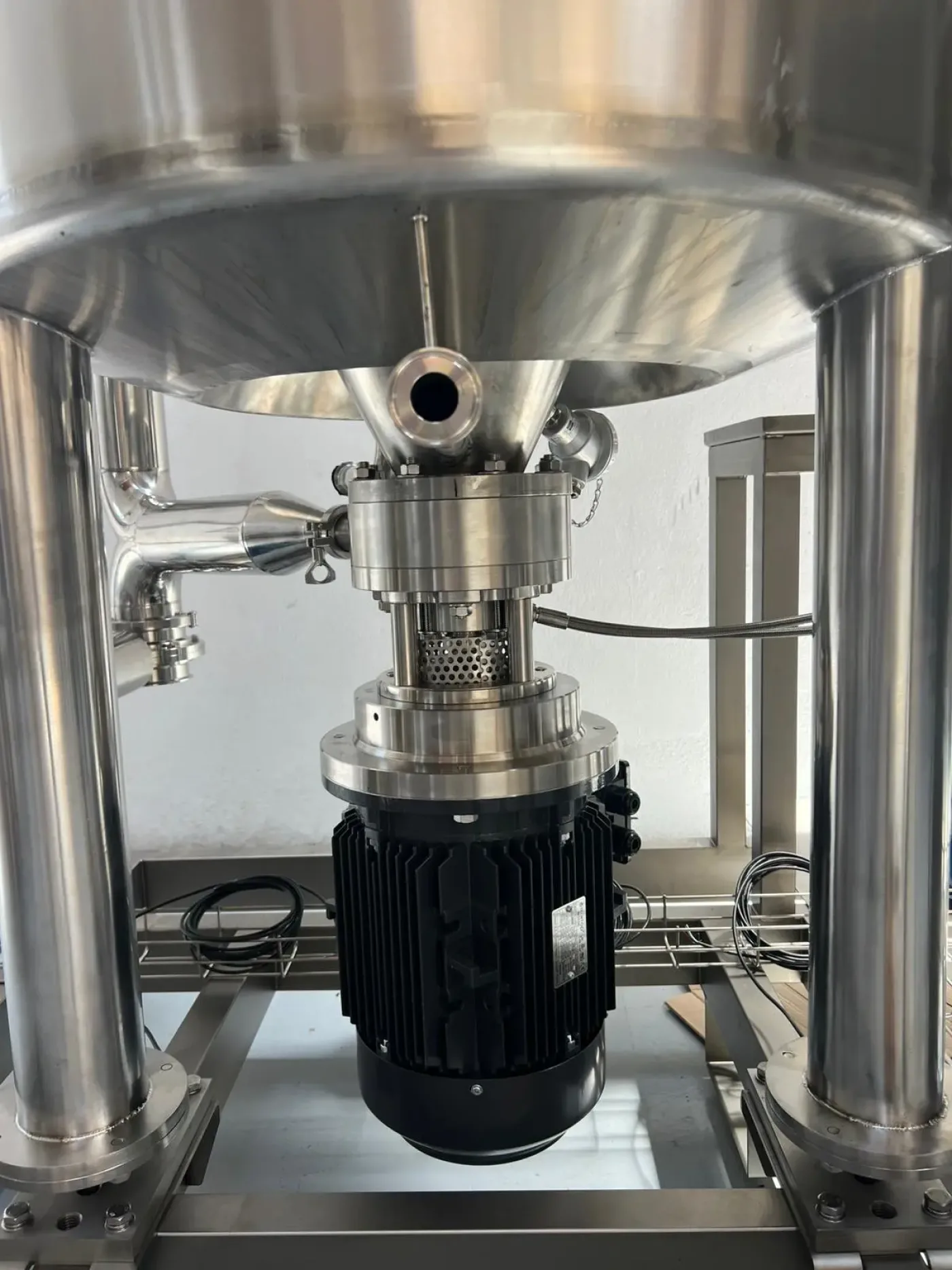 NEW COSMOS 250 EMULSIFYING REACTOR SKID - 7