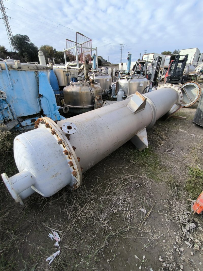 STAINLESS STEEL TUBULAR HEAT EXCHANGER 105.6 M² CALDERERIA DEL CARBONO E-113