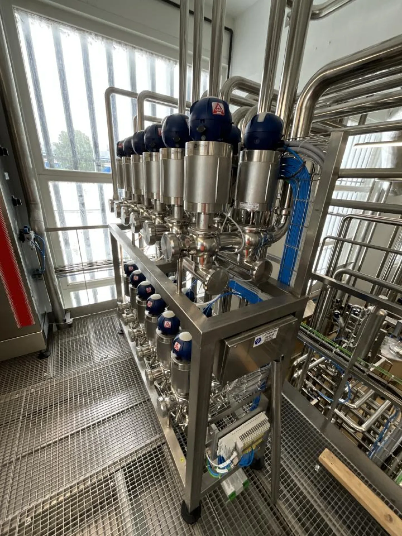2022 A Due S.p.A. A Due S.p.A. SCA120PC Stainless Steel DN2.5 Multi Port Valve Manifold and Plant - 5