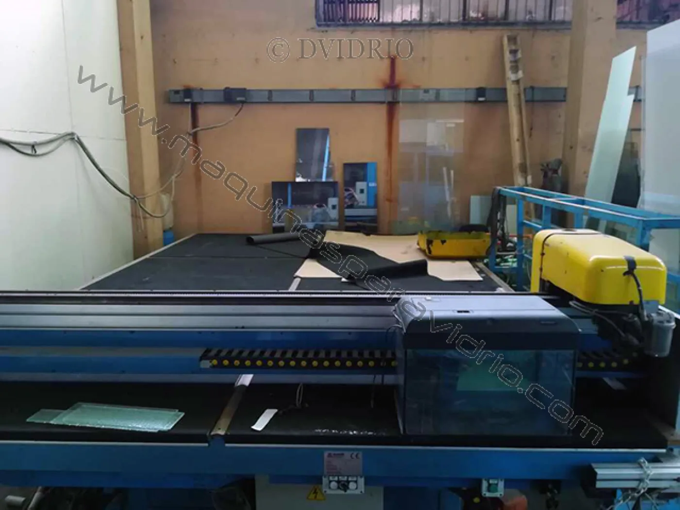 MESA DE CORTE PARA VIDRIO MONOLITICO MAVER - 2