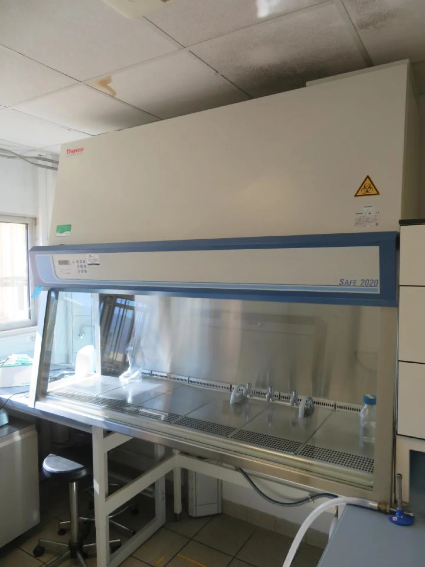 2021 Thermo Scientific Thermo Scientific Safe 2020 1.8 Calss II Biological Safety Cabinet- R and D - 6