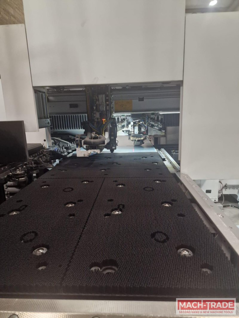 Punch laser combination machine Trumpf TRUMATIC 1000 fiber (K07) with SheetMaster Compact