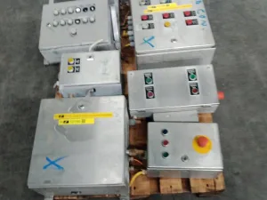 Pallet with switchboxes