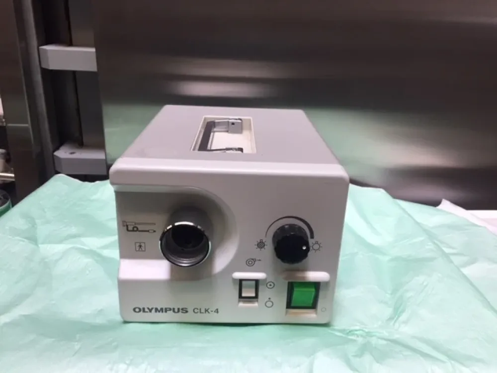 Olympus CLK-4 Endoskopie Kaltlichtquelle (Halogen)