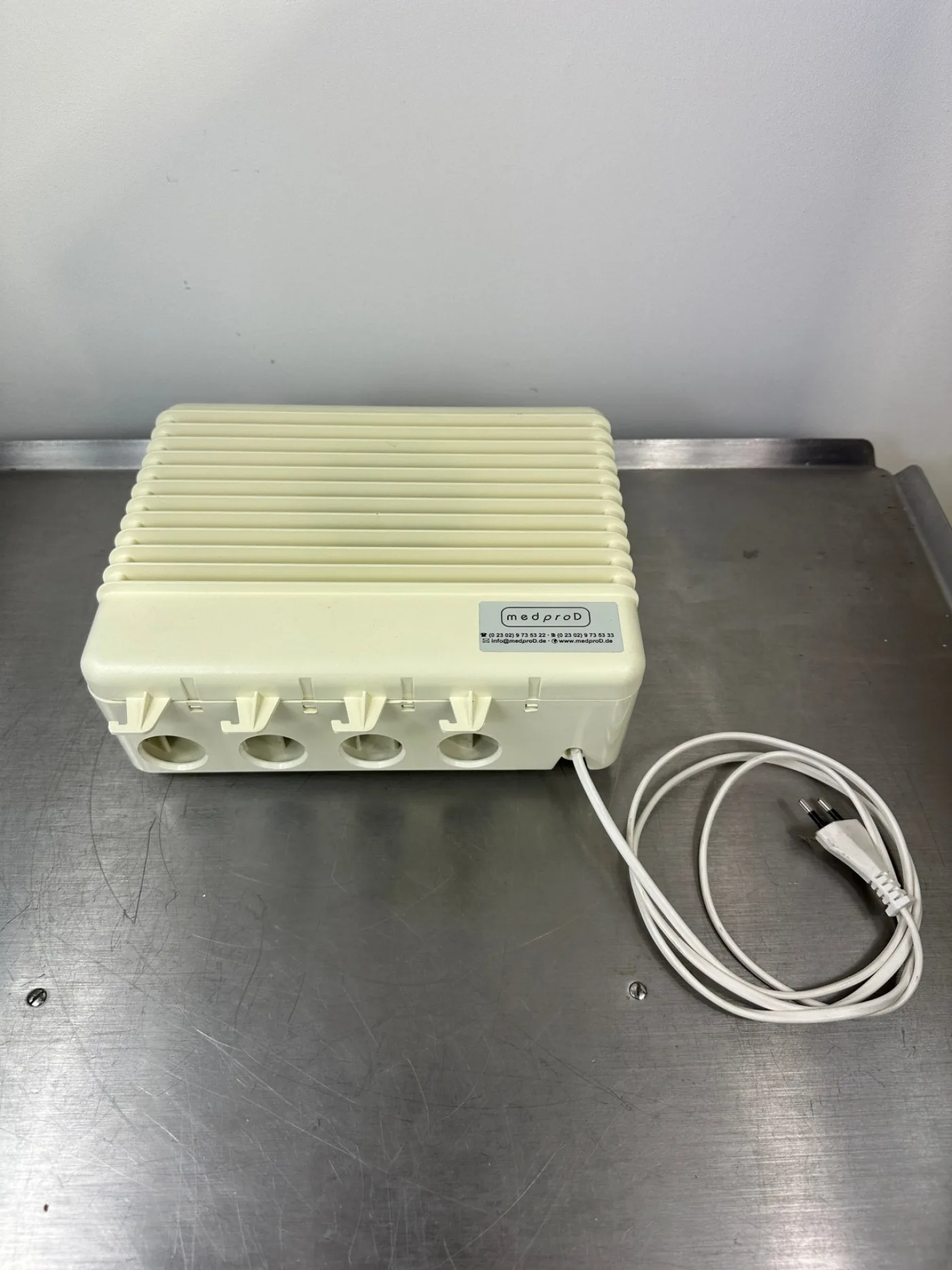 Medprod 4-fach Schlauchtrockner – für CPAP / Narkose / Beatmungsschläuche - 1