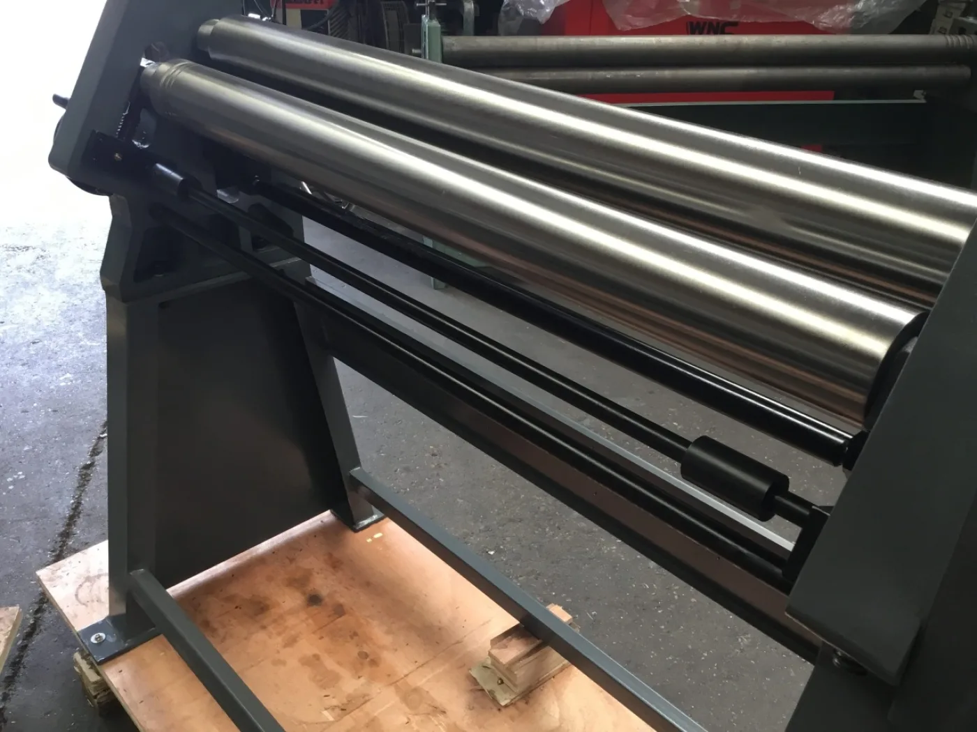 WNS Hand Bending Rolls 1270mm x 90mm x 2.5mm Capacity - WNS - W. Neal Services Ltd - 3