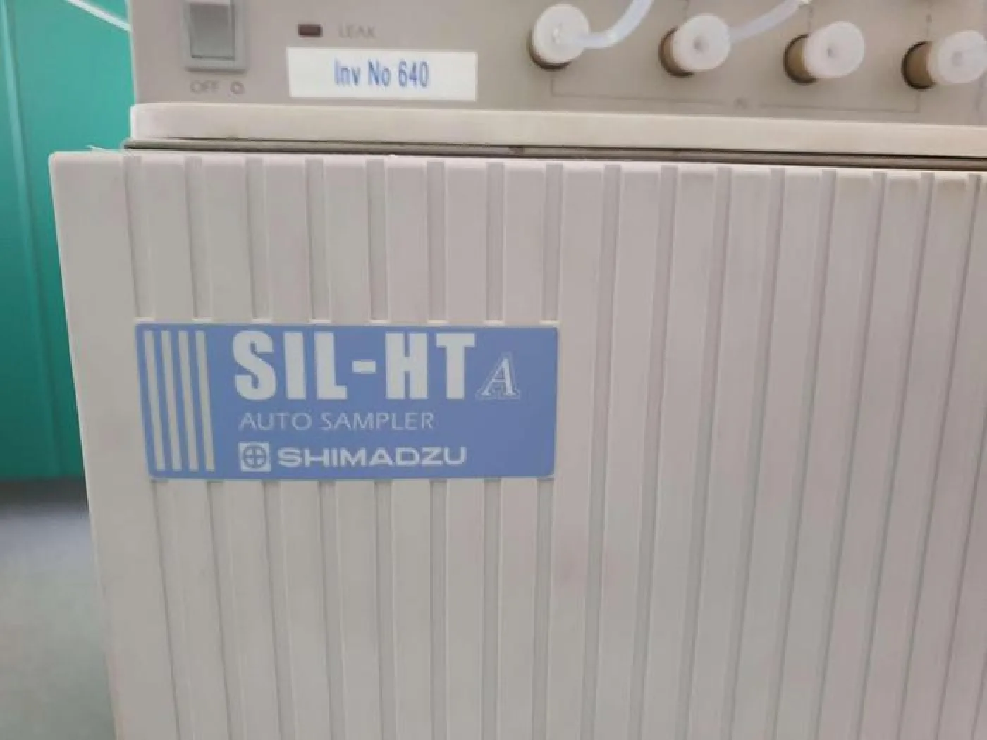 Shimadzu SIL-HT HPLC System - 6