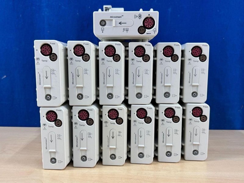 Philips Patient CO2 Module Model: M3015A REF: 862393 YOM: 2018 -13 pieces.