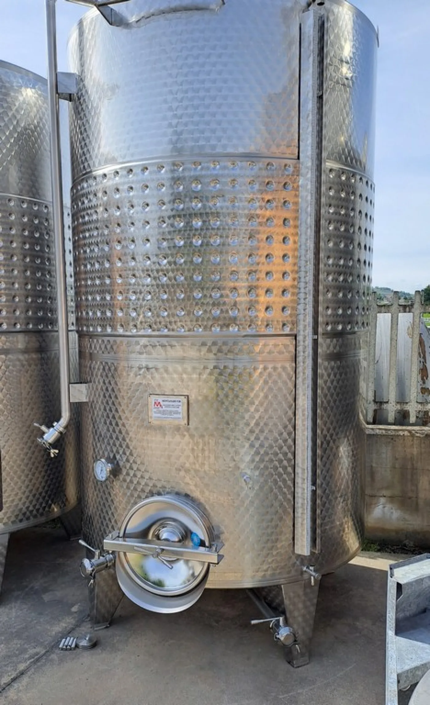 STAILESS STEEL TANK CAPACITY LITERS 5000 (50 HL) STORAGE/VINIFICATION MODEL, CONICAL BOTTOM WITH BAND, NEW EQUIPMENT - 7