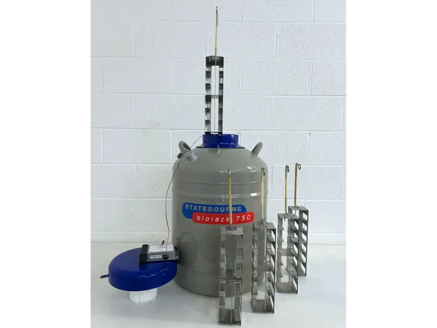 Statebourne Biorack 750 Liquid Nitrogen Tank - 2