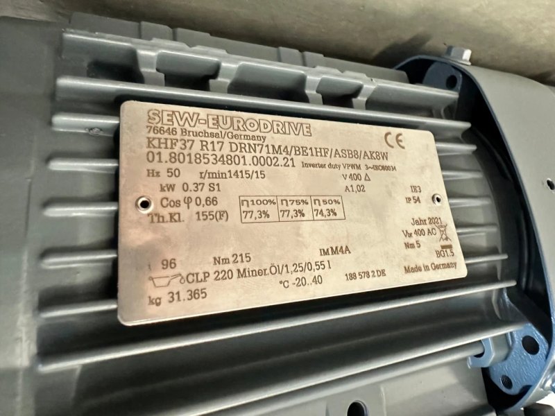 SEW Eurodrive Servo-Getriebemotor KHF37R17DRN71M4BE1HF/ASB8/AK8W