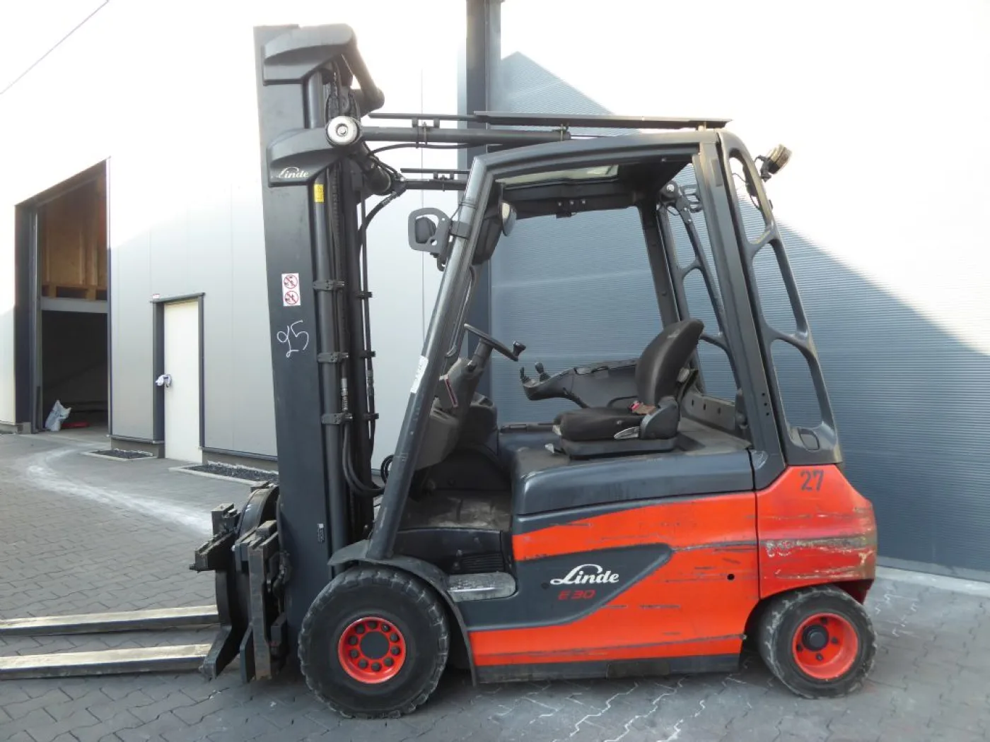 Linde E30-01 - 5