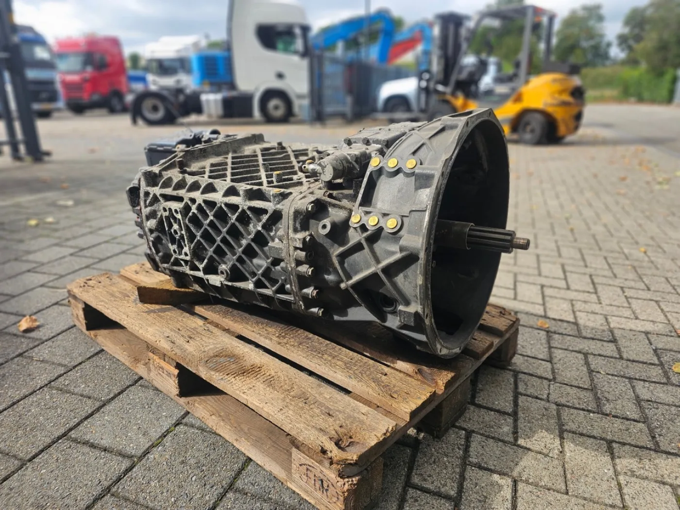 ZF 16 S 2221 TD - 8