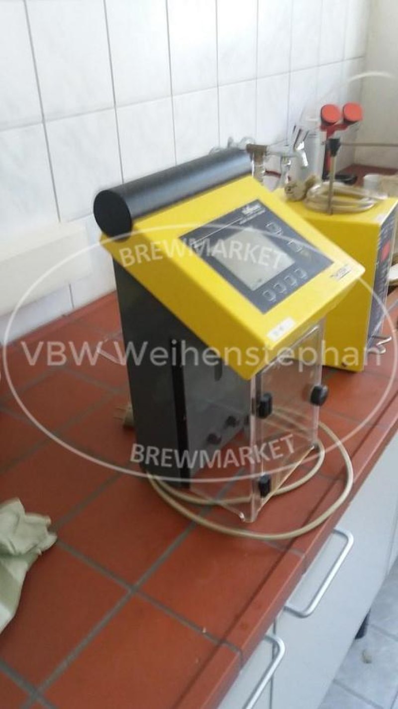 Foam stability tester