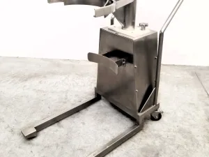 CARRELLO ELEVATORE PORTAFUSTI IDRAULICO