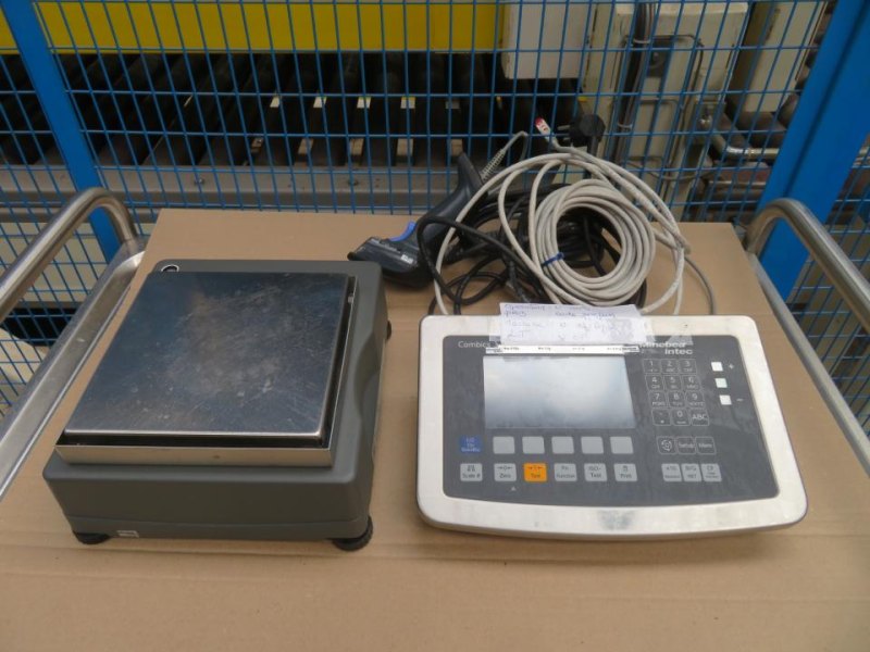 Minebea Intec Bovenden GmbH Minebea Intec Combics 3 ISBBP 6 HCE Scale with Weighing Indicator- Produktion Line