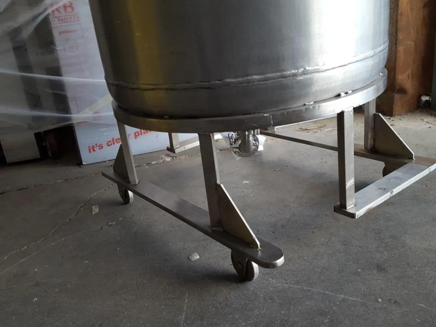 SERBATOIO INOX AUTOCLAVABILE 250 L - 7