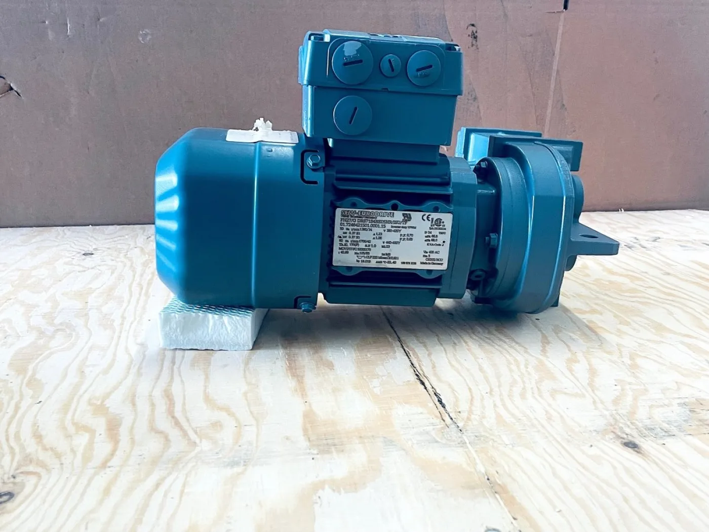 SEW-EURODRIVE Getriebemotor FH27/GDRS71S4BE05HR/ISU/TF - 2