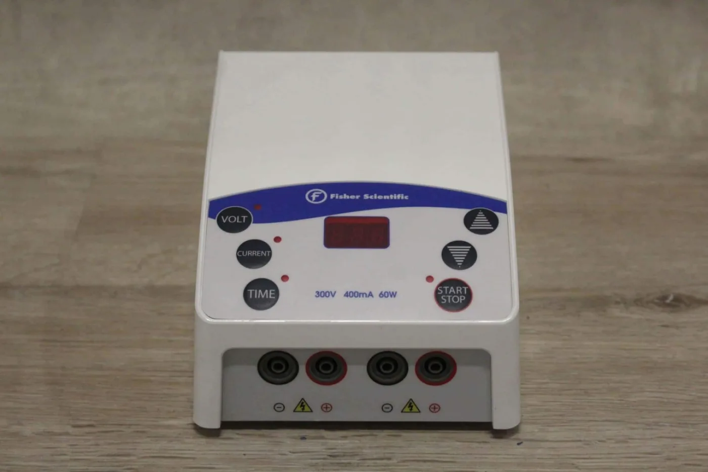 Fisher nanoPac-300 Elektroforese Voeding - 1